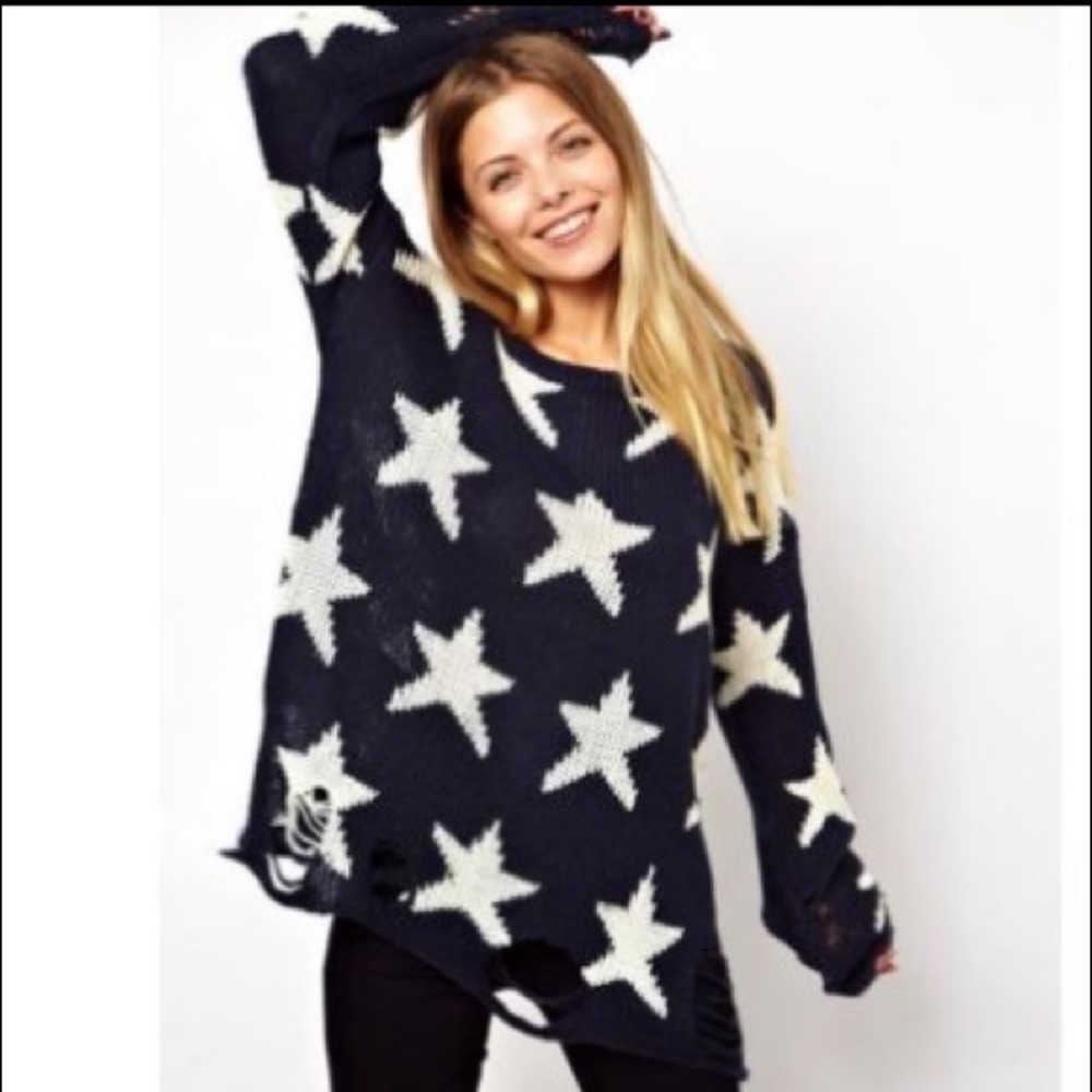 Wildfox Lennon Star Distressed Sweater grey